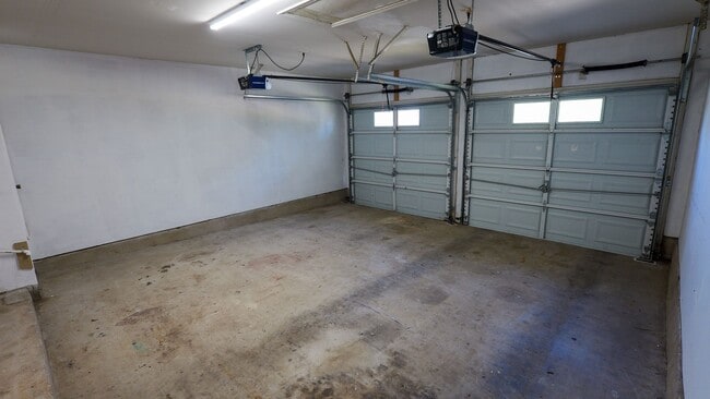 Building Photo - 6223 Avery Island Ave