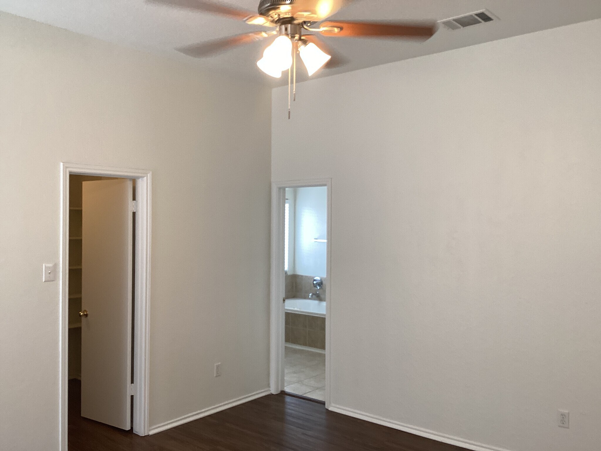 Building Photo - 1704 Gnu Gap