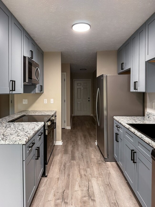 Building Photo - Updated 3 Bed 2 Bath Home near Fort Bragg