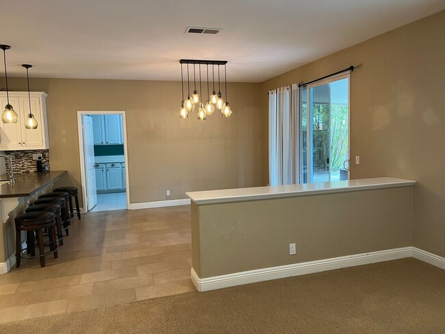 Building Photo - Beautiful, Expansive Paseo Del Sol Pool Home for Rent