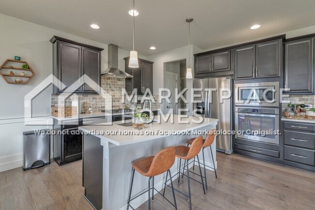 Building Photo - 8122 River Run Dr