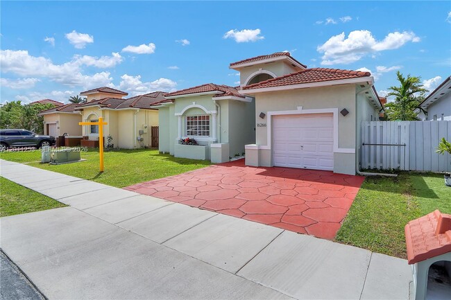 Building Photo - 16266 SW 54th Ter