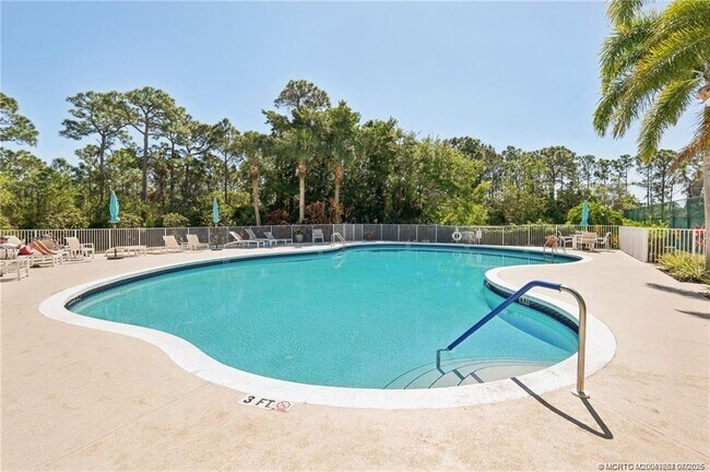 Building Photo - 3796 NW Deer Oak Dr