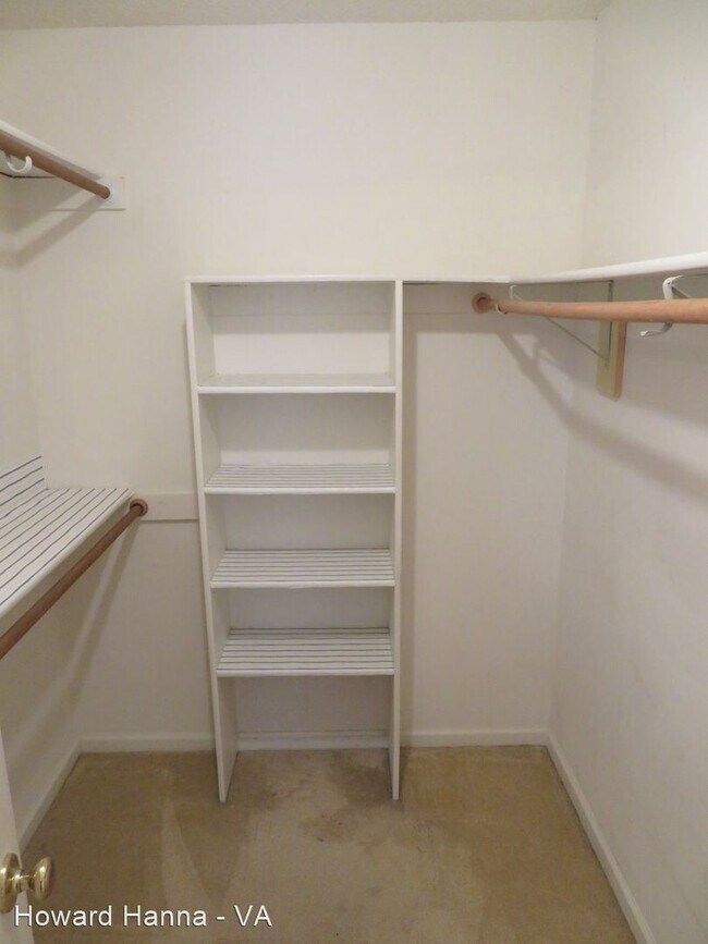 Building Photo - 3 br, 2.5 bath House - 934 Ivystone Way
