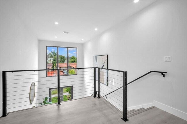 Building Photo - 2951 NW 13th St