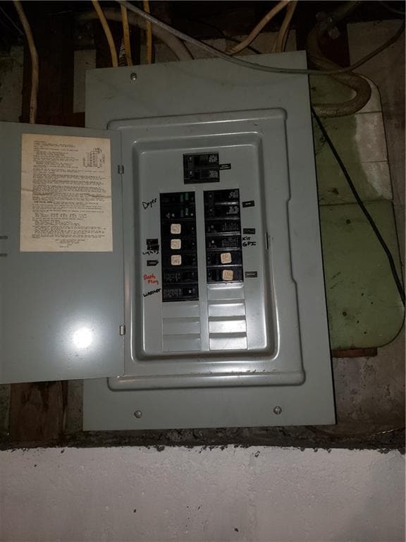 Building Photo - 36 Monument St