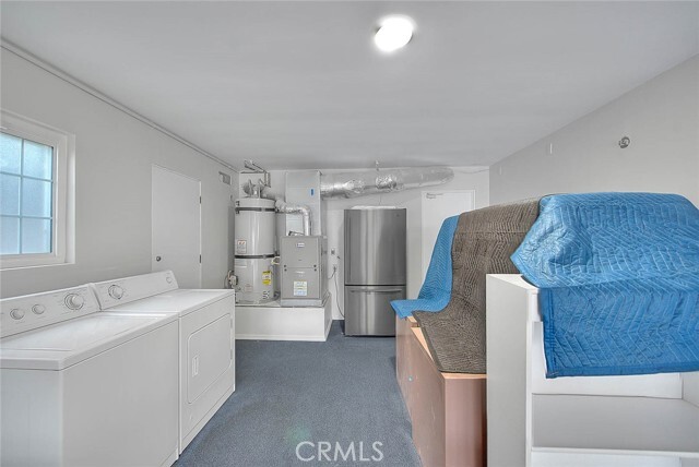 Building Photo - 3657 Sara Dr