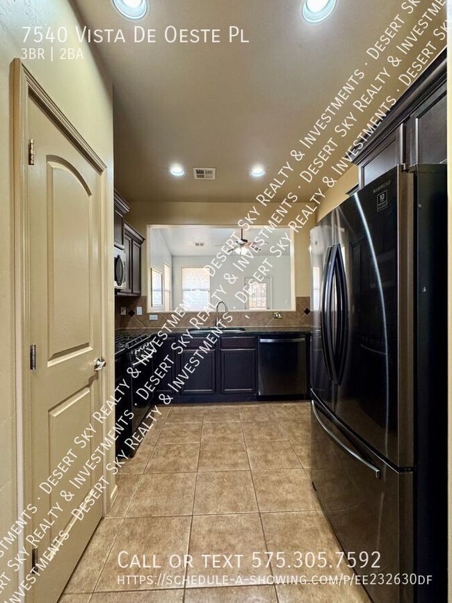 Building Photo - 7540 Vista de Oeste Pl