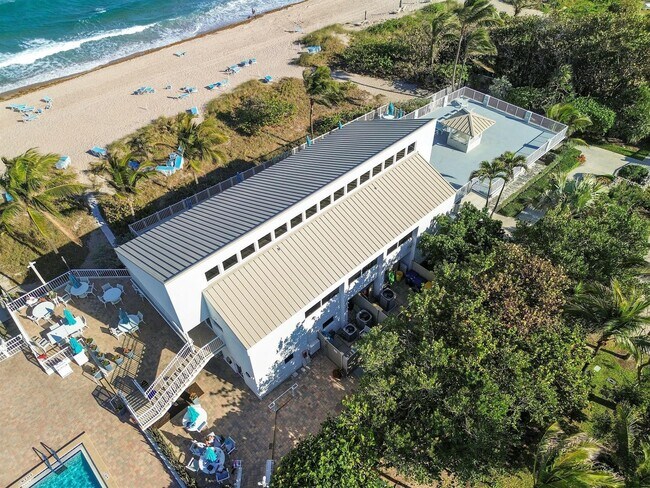 Building Photo - 4750 S Ocean Blvd
