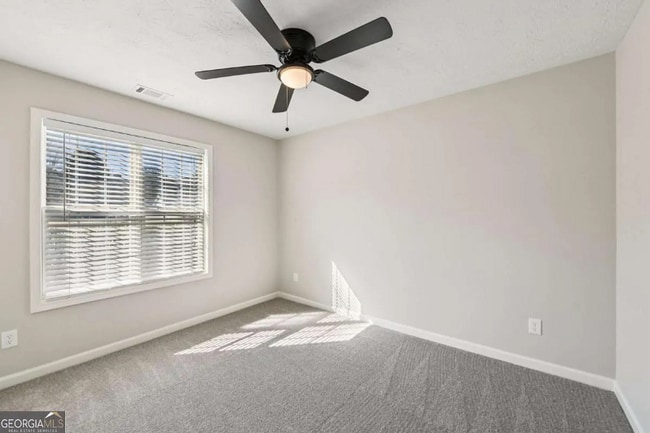 Building Photo - 7091 Greenridge Dr