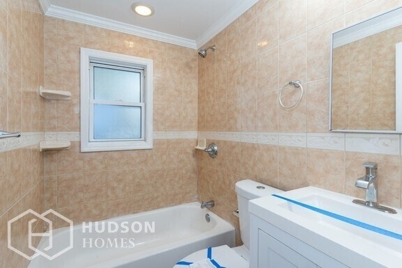 Building Photo - 417 3rd Ave