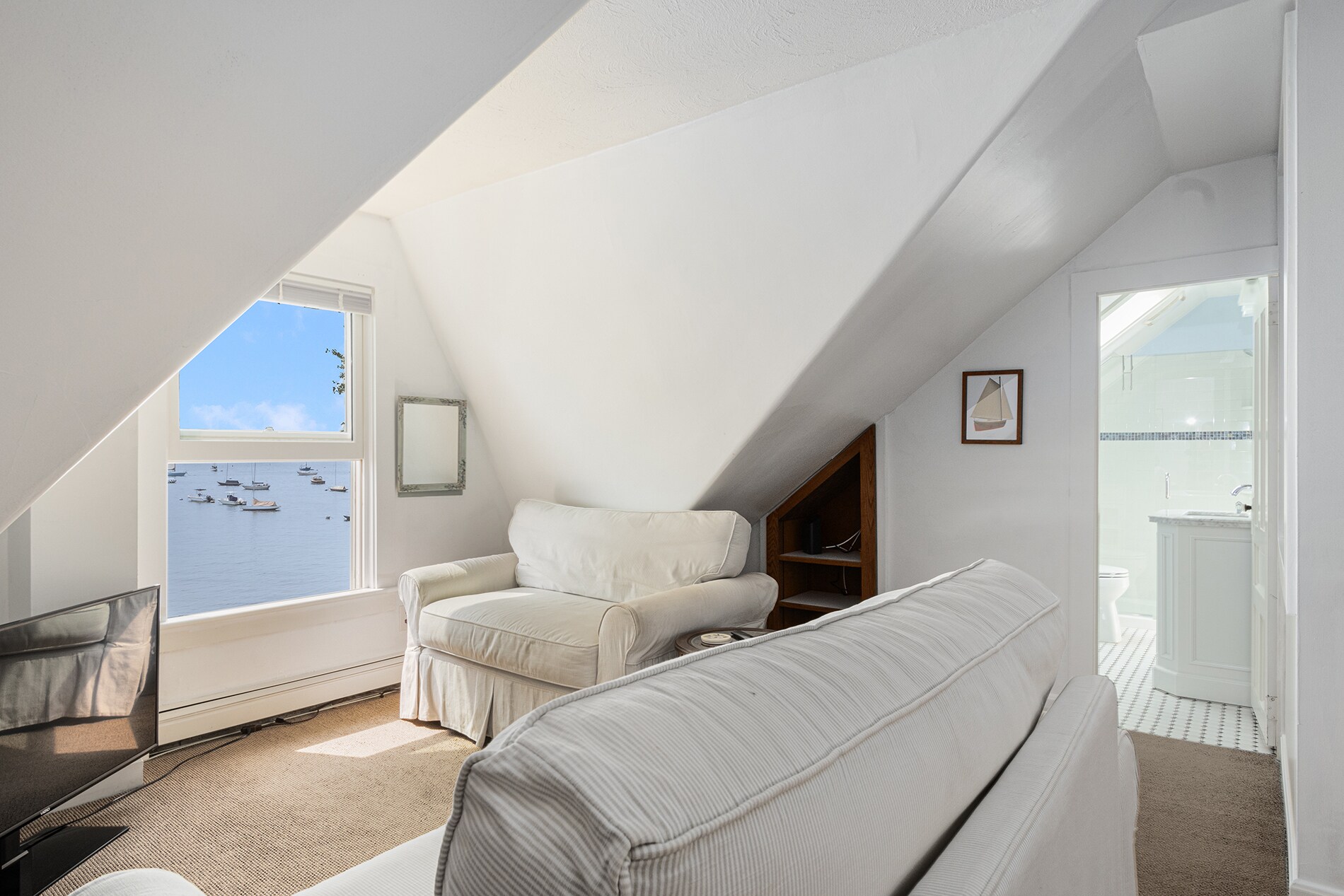 Building Photo - 58 Washington St