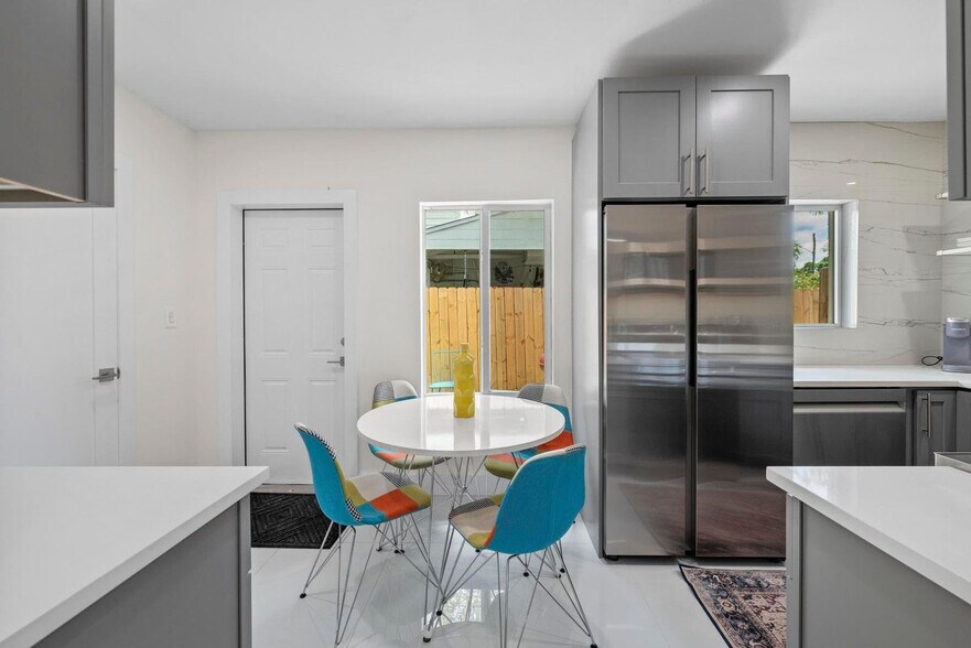 Building Photo - 44 N Federal Hwy