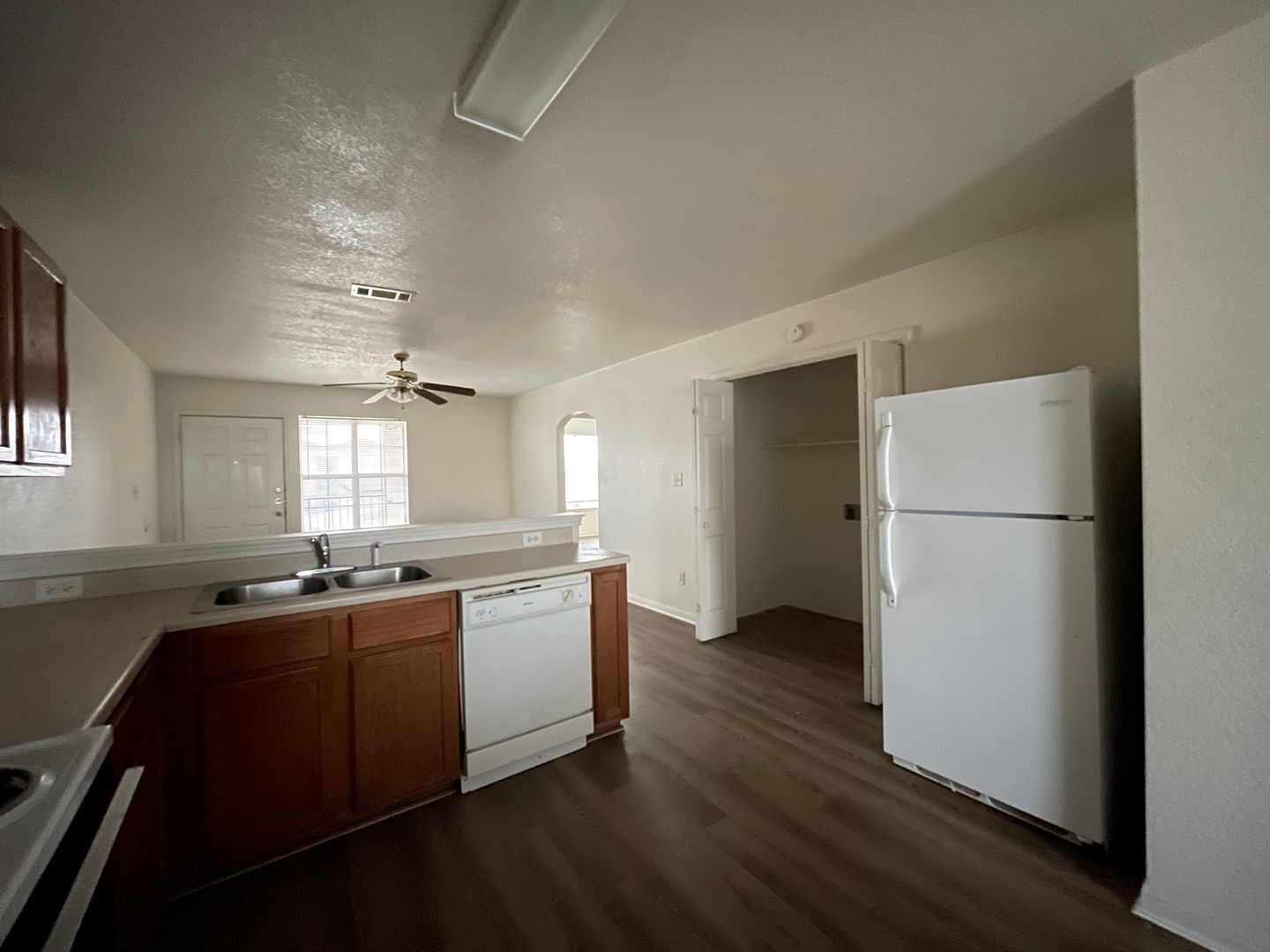 Building Photo - 2909 Cantabrian Dr