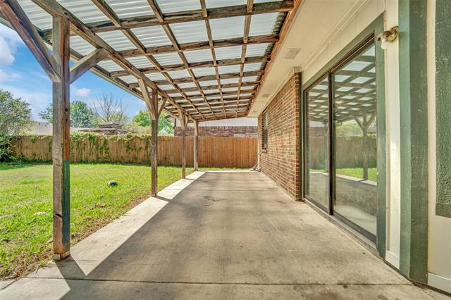 Building Photo - 2610 Francisco Dr