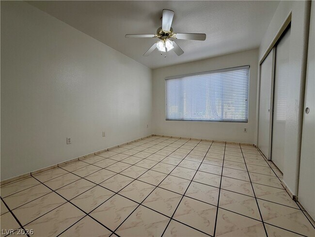 Building Photo - 3131 Key Largo Dr