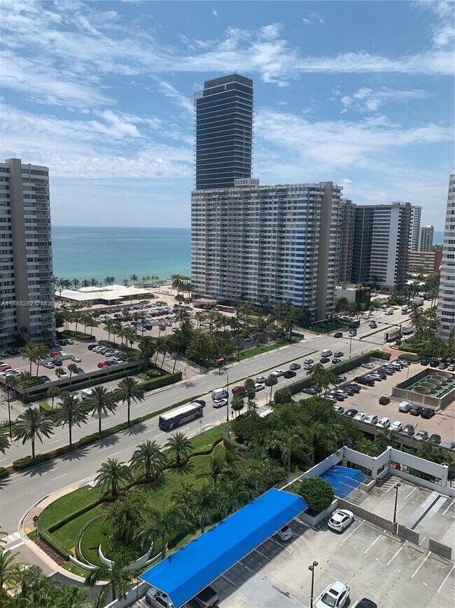 Building Photo - 1945 S Ocean Dr