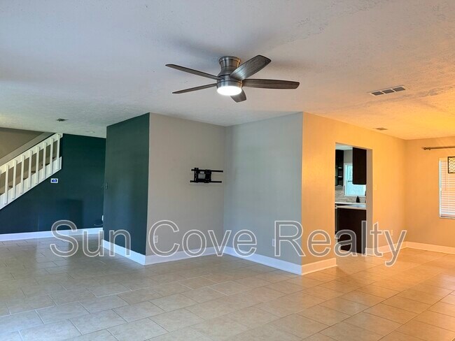 Building Photo - 4017 Paddlewheel Dr