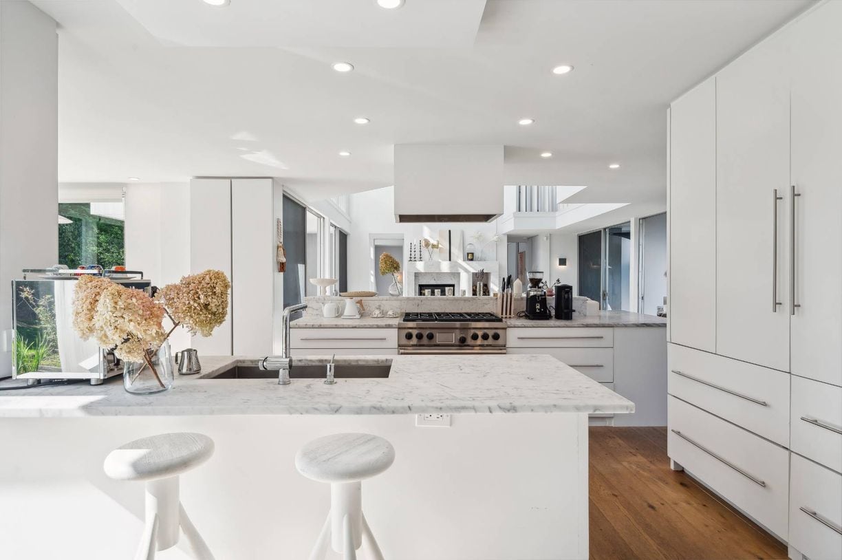 Building Photo - 8 Heller Ln