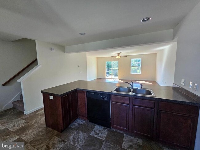 Building Photo - 45 Bay Hill Ln