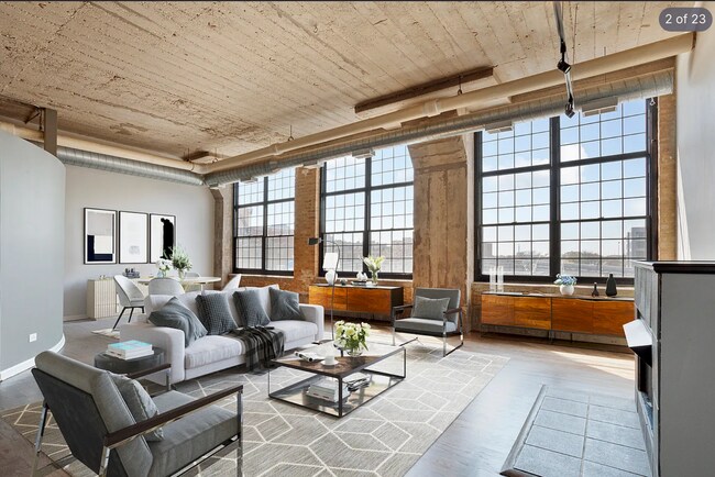 Building Photo - Incredible 2 Bedroom 2 Bath West Loop, Chicago Penthouse Condo for Lease