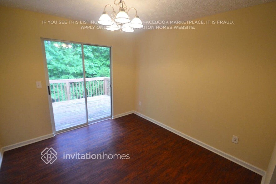 Building Photo - 2805 Wildflower Ln SW
