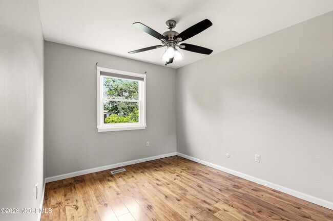 Building Photo - 1029 Lucy Ln