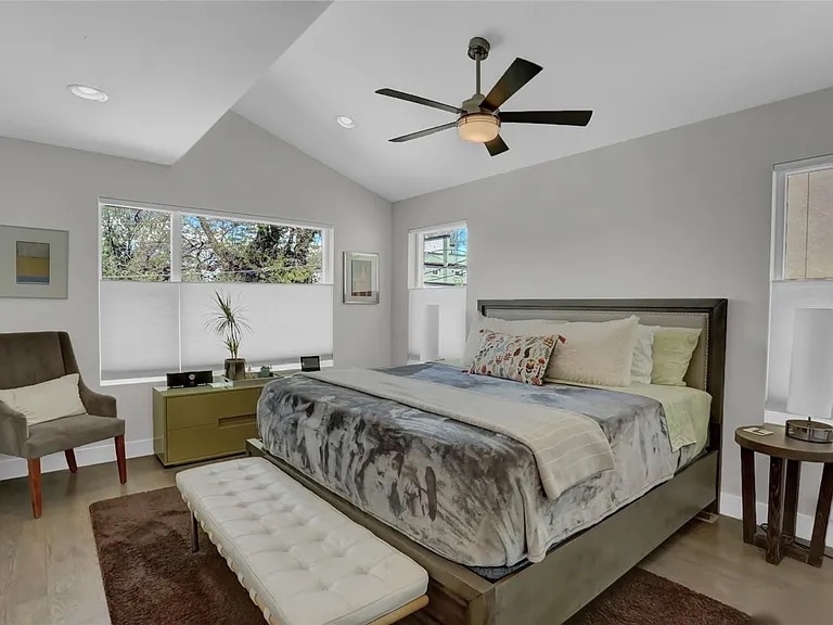 Building Photo - 2713 Grove St