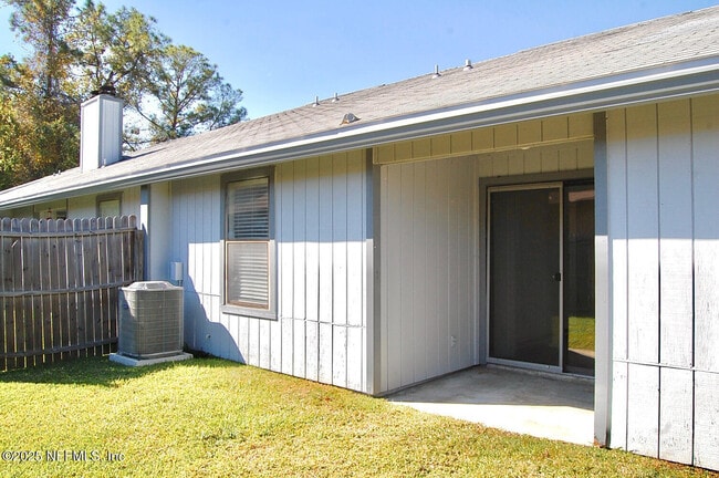 Building Photo - 1290 Jefferson Ave