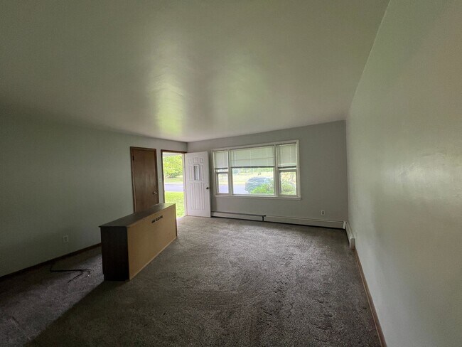 Building Photo - 1302/1304 S 5th Avenue
