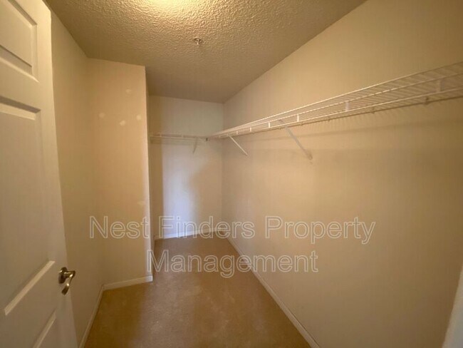 Building Photo - 1050 Bella Vista Blvd