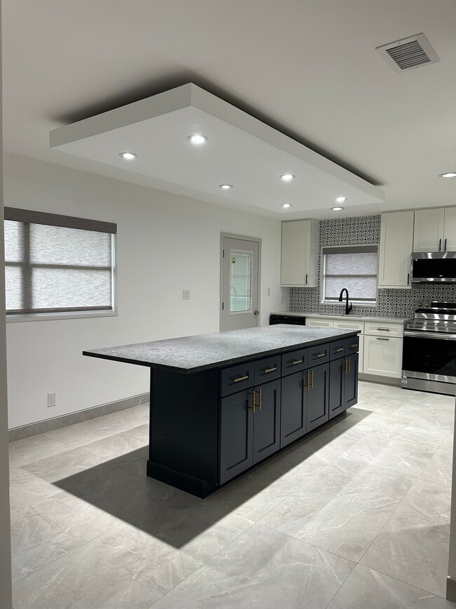 Building Photo - 3014 W Arch St