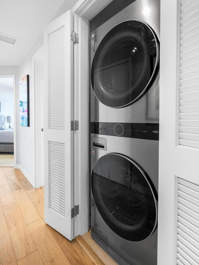 Building Photo - Furnished Aria Penthouse with Panoramic Views & Wraparound Balcony