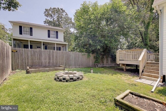 Building Photo - 5645 Battee Dr