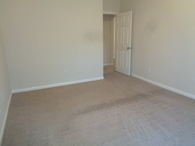 Building Photo - 19021 Hammer Ln