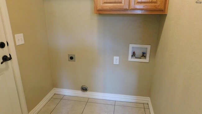 Building Photo - 118 Stonebridge St