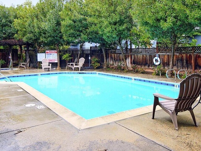 Building Photo - 2657 Heritage Park Cir