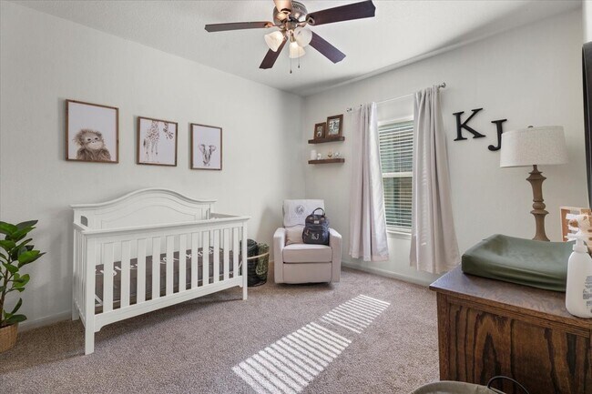 Building Photo - 285 Country Crossing Cir