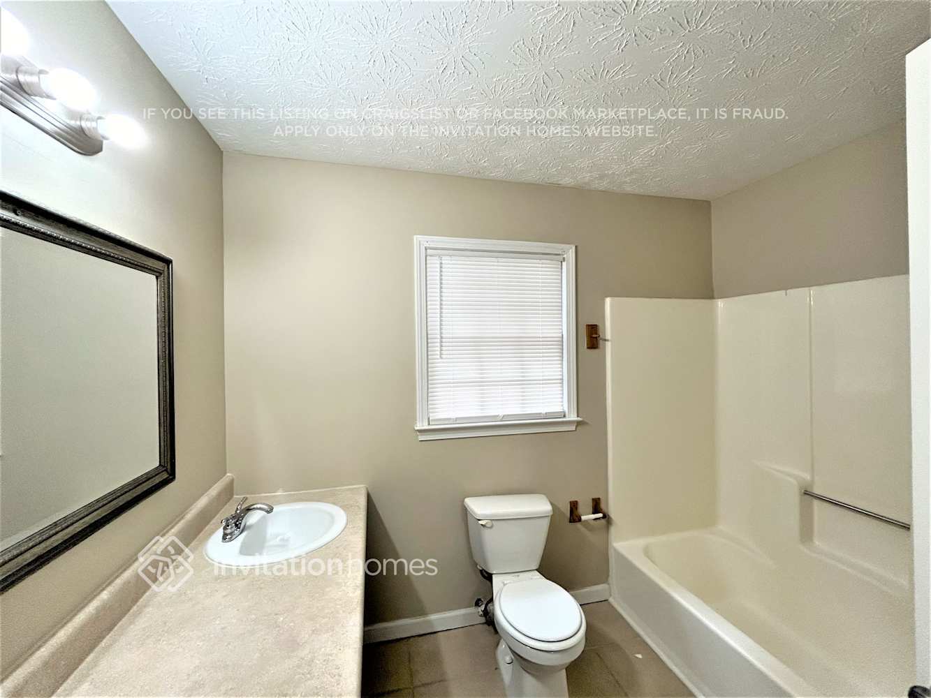 Building Photo - 1830 Abercorn Way