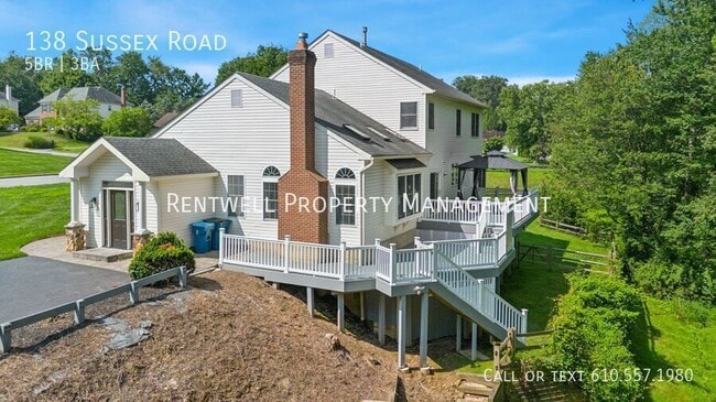 Building Photo - 138 Sussex Rd