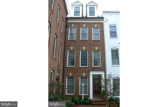 Building Photo - 1828 Potomac Greens Dr