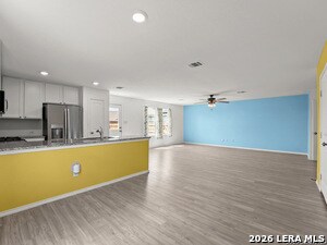 Building Photo - 431 De Herrera