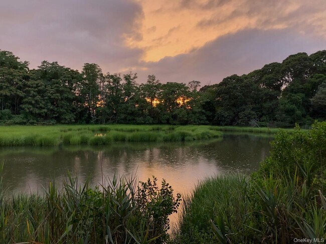 Building Photo - 9 Helens Ln