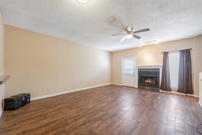 Building Photo - 12400 Brookglade Cir