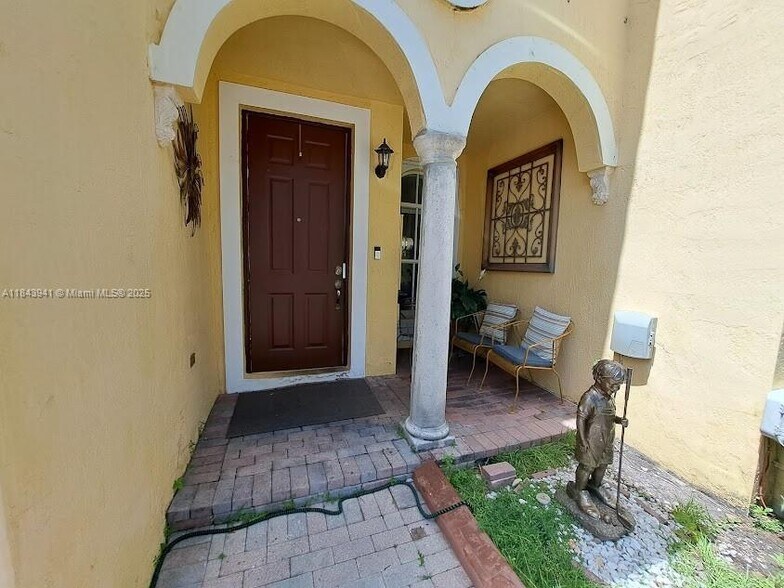 Primary Photo - 15059 SW 9th Ln