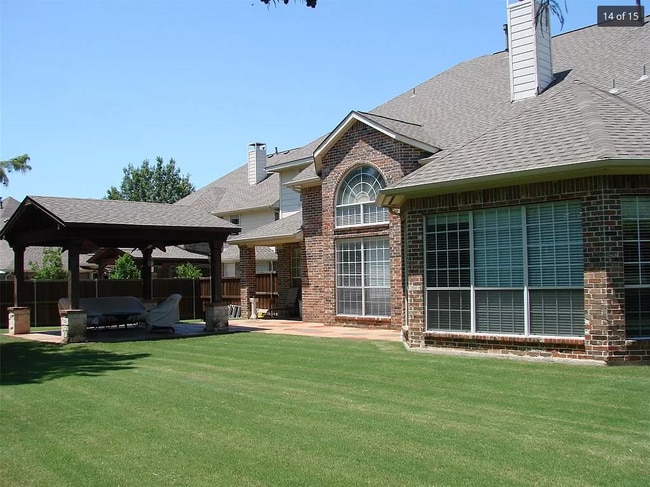 Building Photo - 1605 Berwick Dr