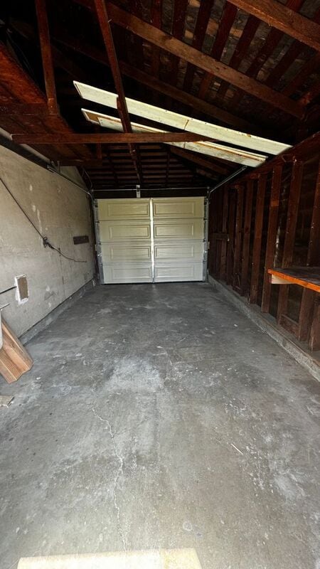 Building Photo - 8820 Strub Ave