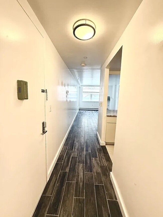 Building Photo - 303 W 146th St