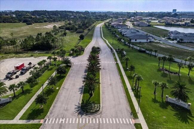 Building Photo - Marina Del Palma comes with a 30 ft boat slip granting access to the Intracoastal Waterway!