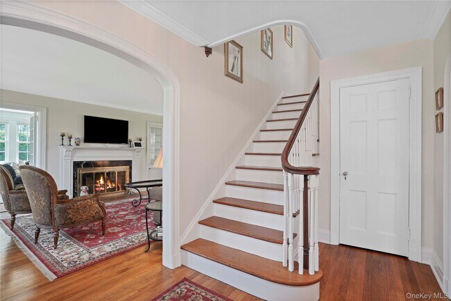 Building Photo - 30 Summit St